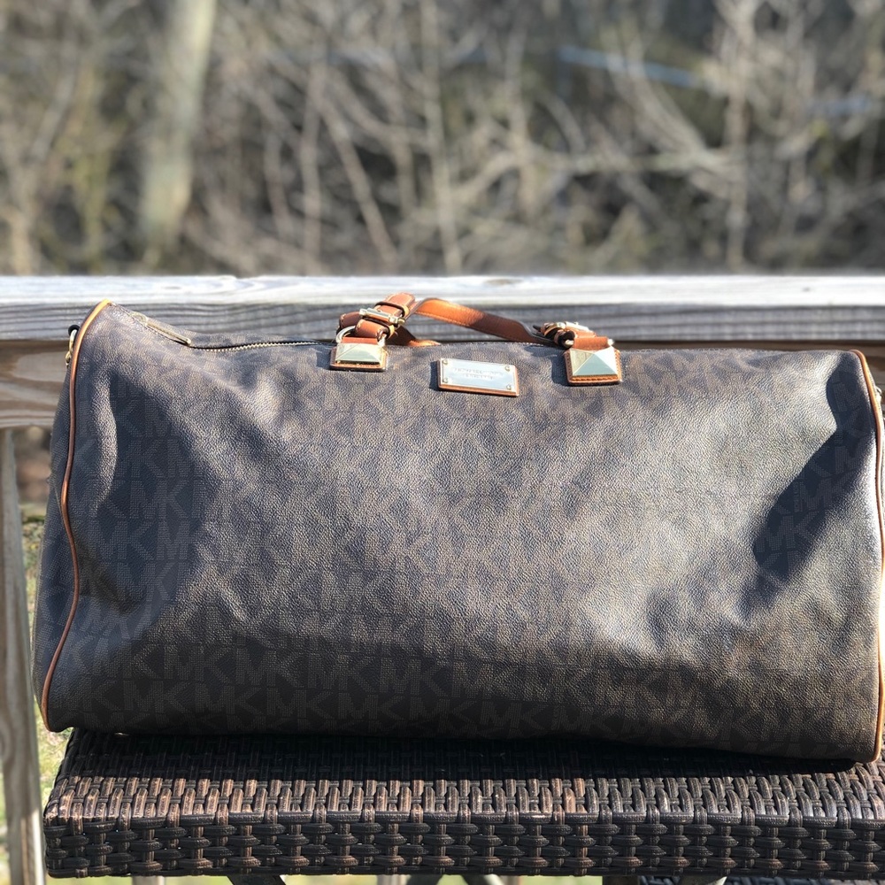 MICHAEL KORS LARGE DUFFLE BAG